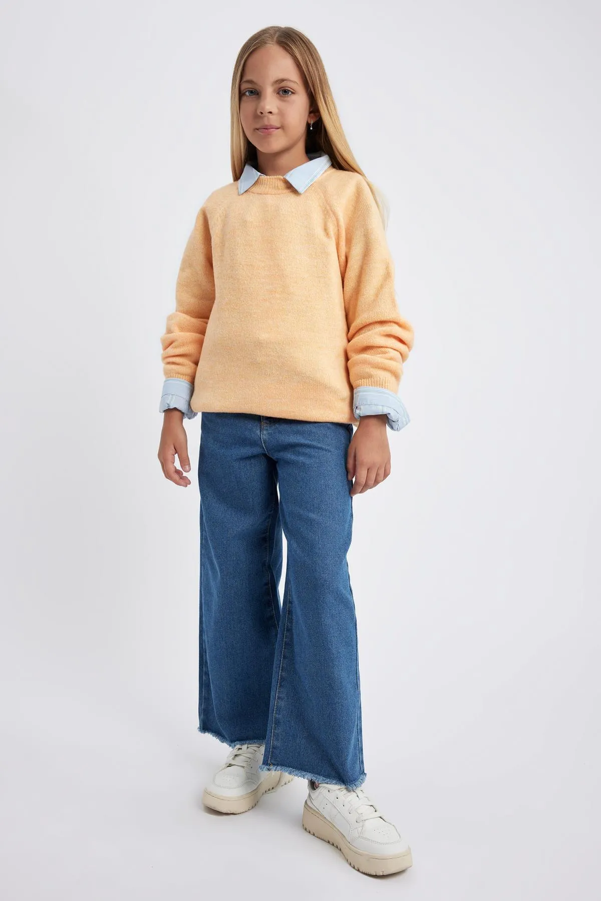 DeFacto  Mädchenpullover mit Rundhalsausschnitt A2294a823wn