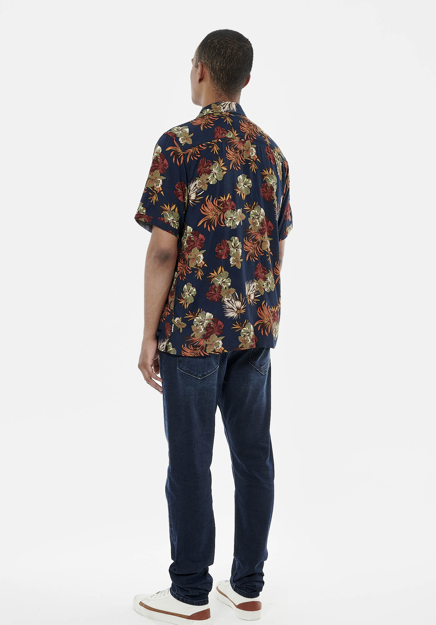 COOL   Chemise bleue marine fleurie homme