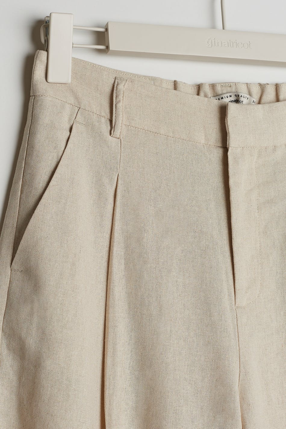 Caroline linen shorts