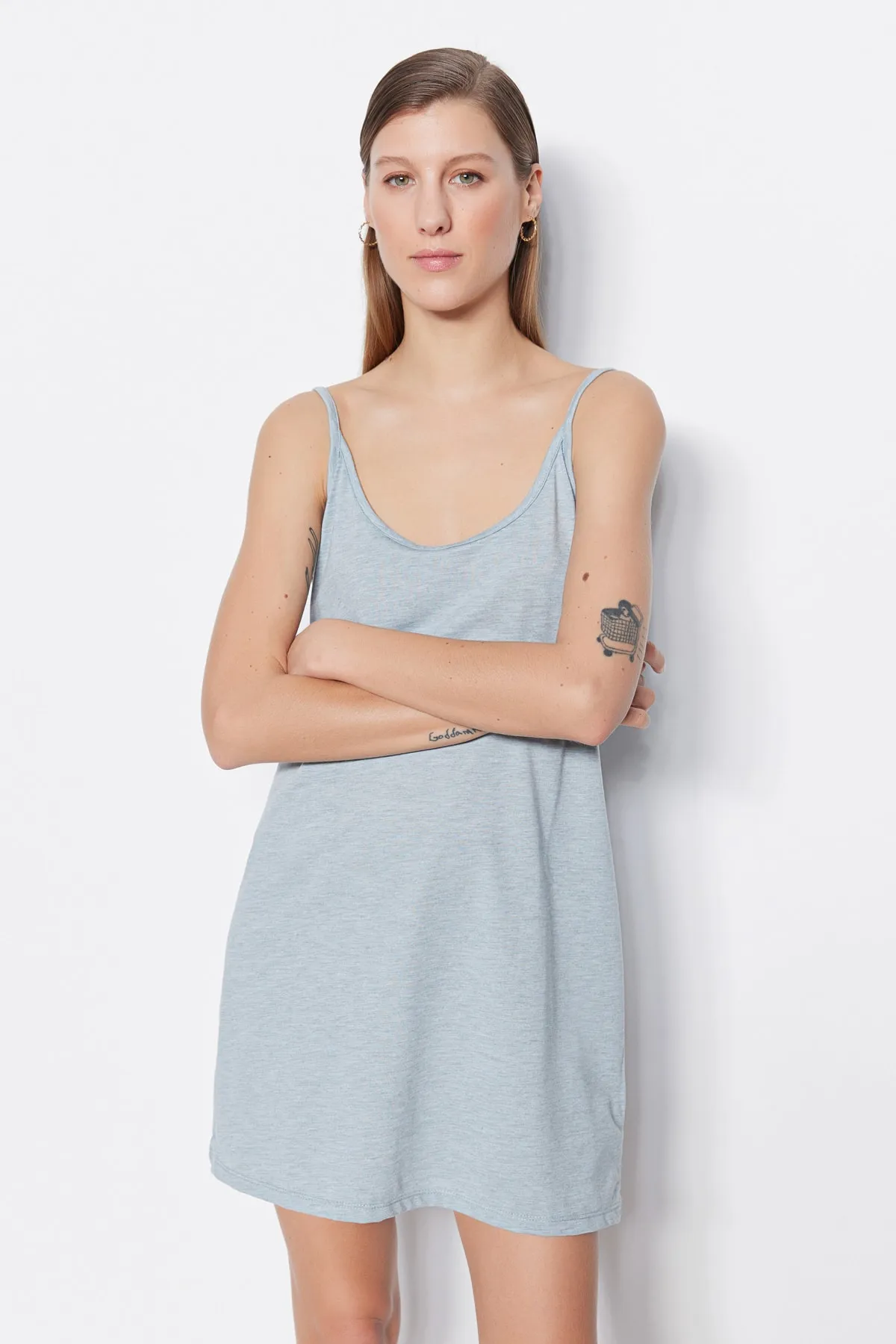 Trendyol Collection  Hellblaues Strickkleid aus Baumwolle mit Seilträgern THMSS23EL00000