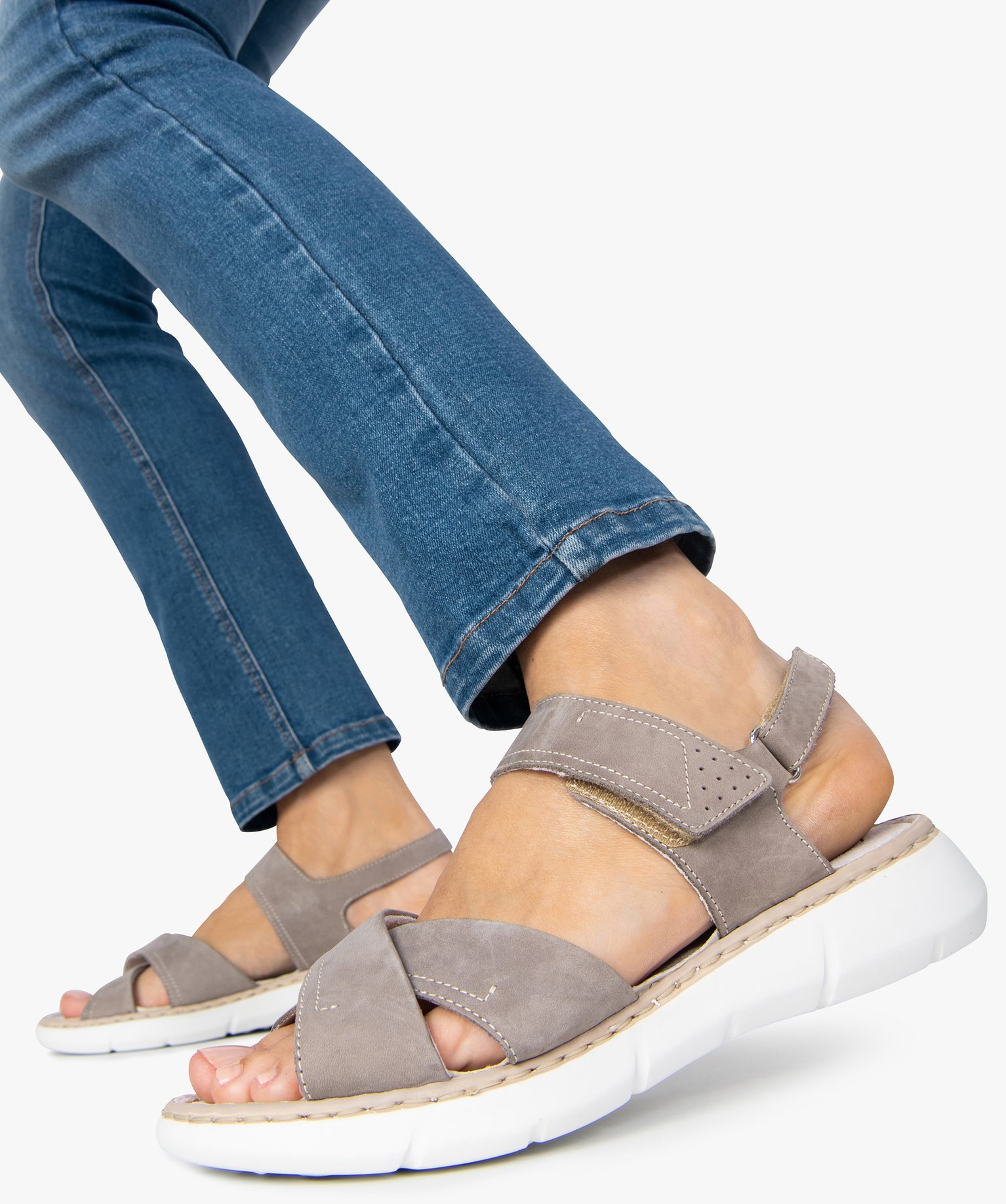 Sandales confort femme avec brides en cuir taupe | GEMO