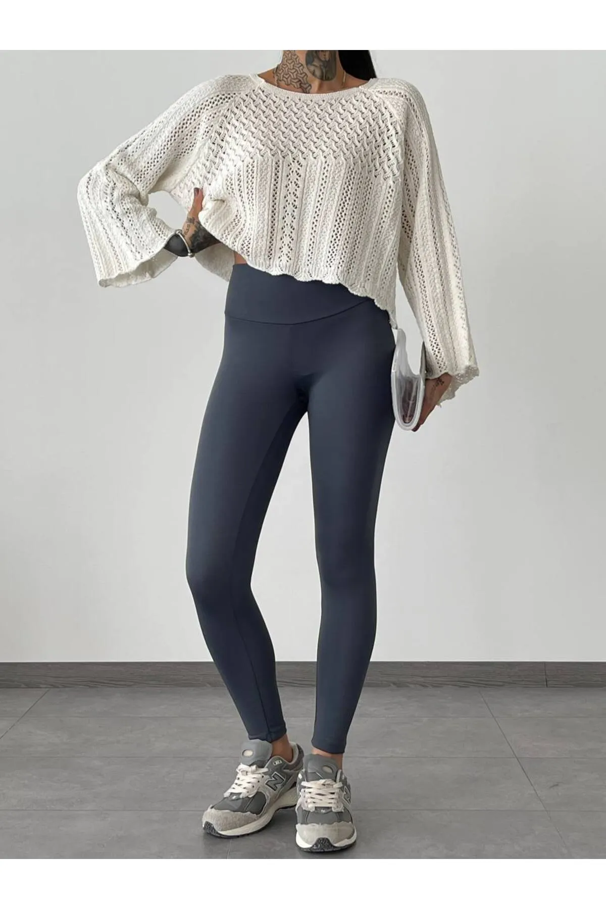 Laluvia  Ecrufarbene, durchbrochene Strickbluse mit spanischen Ärmeln