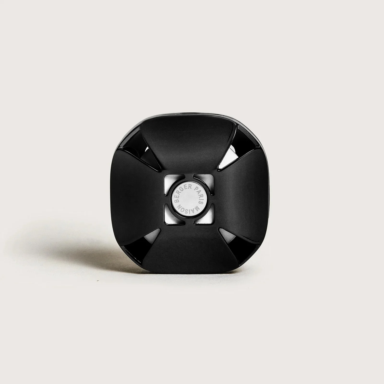 Diffuseur Voiture Car Diffuser Eternity Gun Métal – Autoparfüm