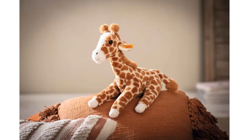 Steiff - Soft Cuddly Friends Gina Giraffe 25 cm