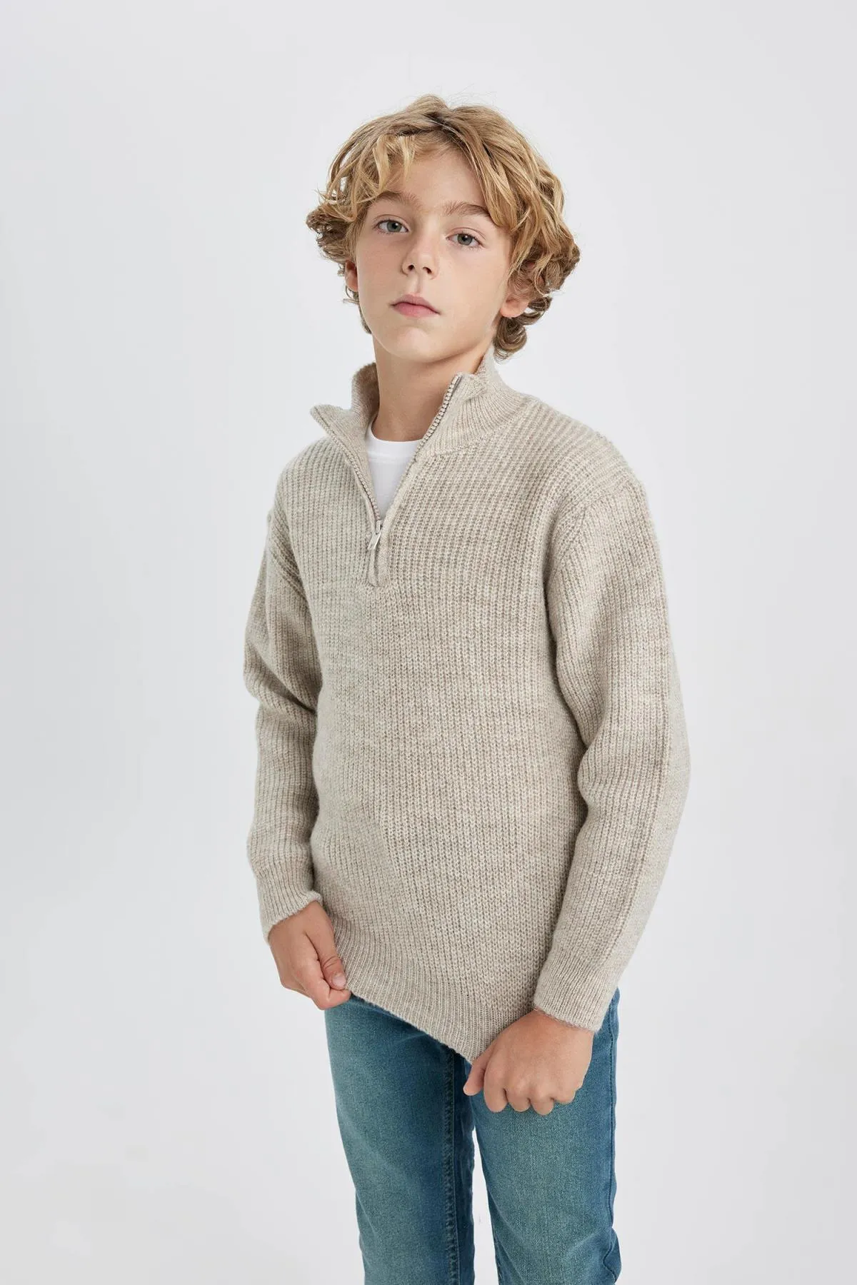 DeFacto  Strickpullover mit halbem Reißverschluss für Jungen A5613a823wn