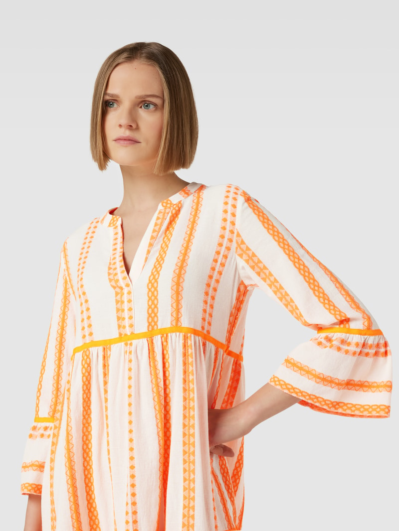Knielanges Kleid mit Streifenmuster Modell 'Neon' in neon orange