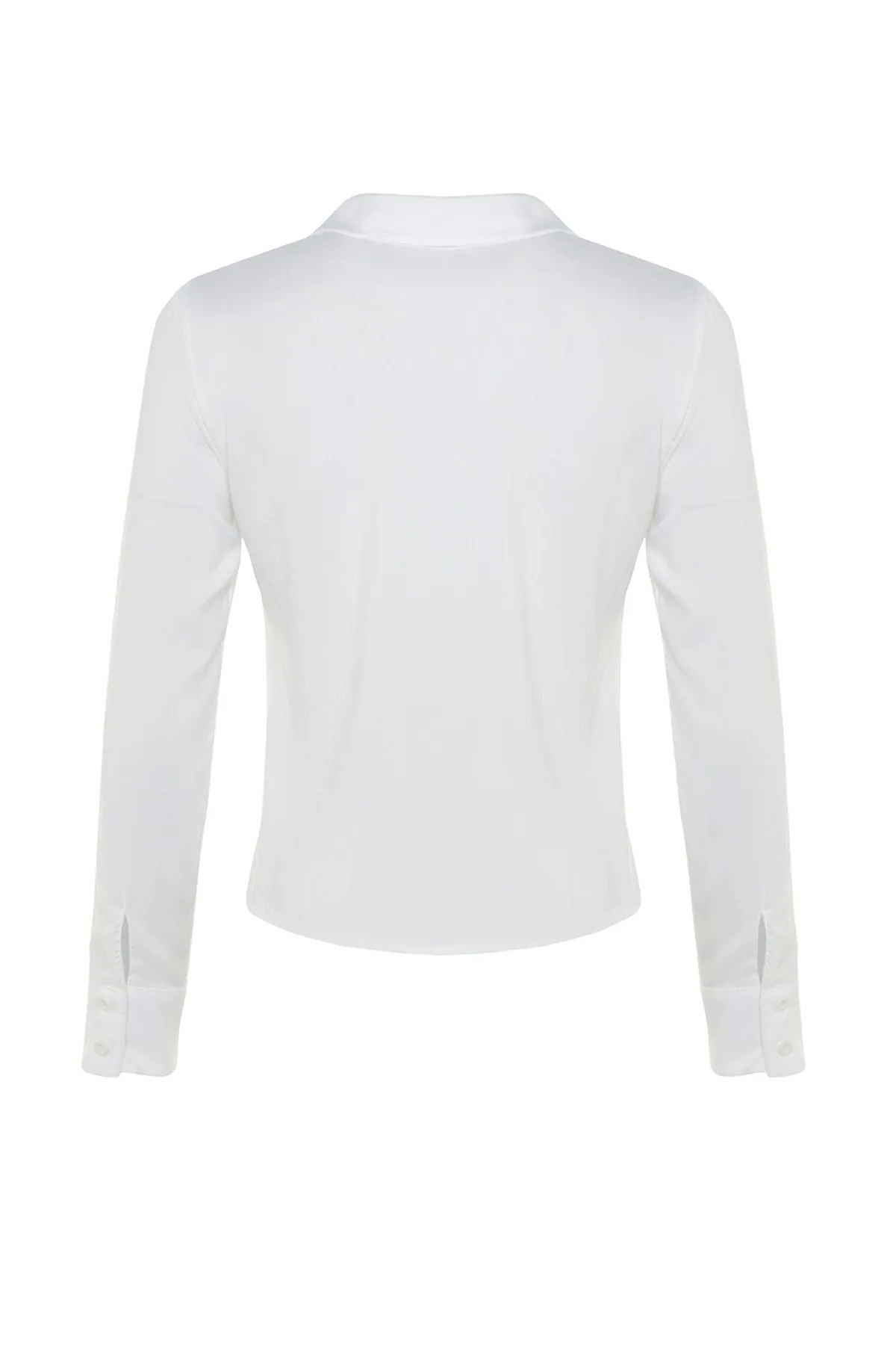 Trendyol Collection  Ecru-gerafftes, tailliertes/Slim-Fit-Webhemd TWOSS23GO00177