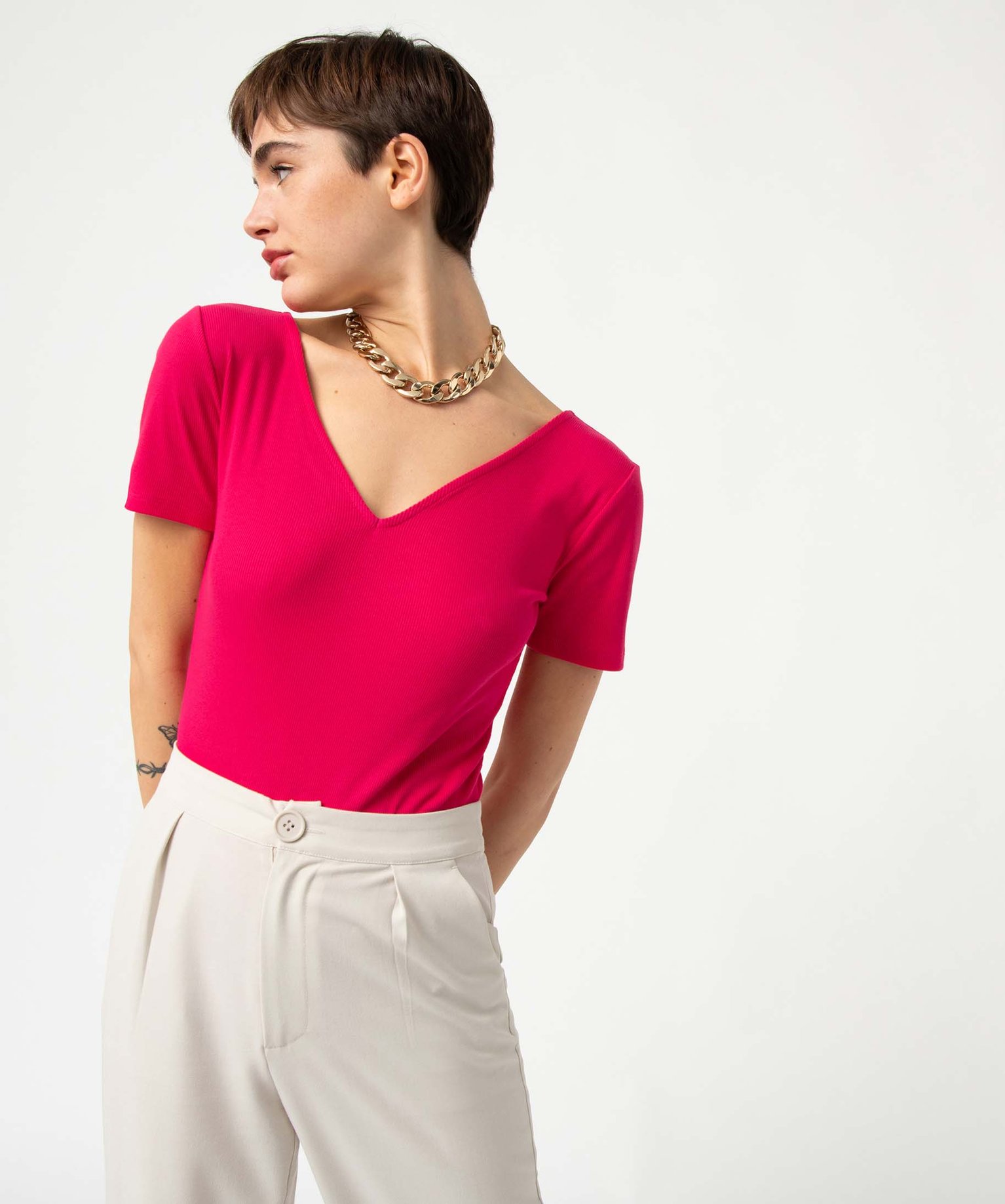 Body femme à manches courtes avec double décolleté rose fonce | GEMO