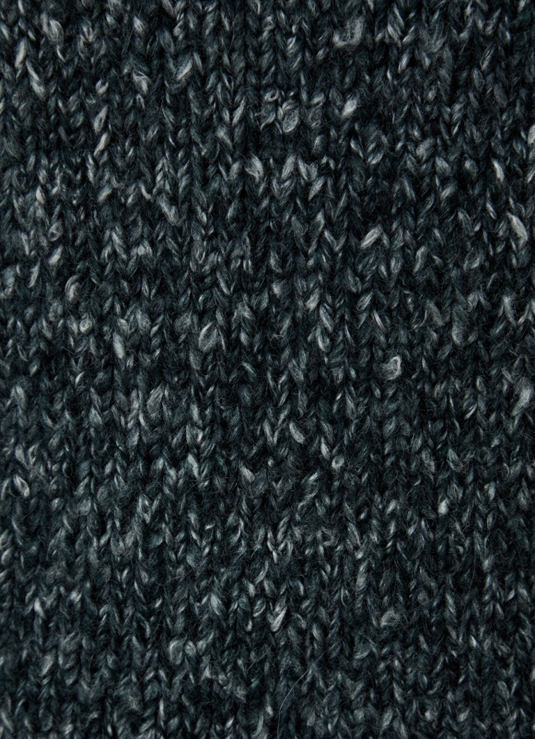 Pulover Kalo de la Isabel Marant, confecționat din material gros tricotat cu o notă de lână de alpaca.