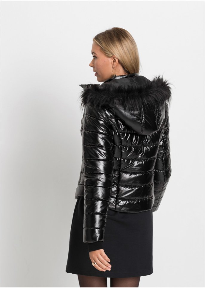 Jacke mit Kapuze