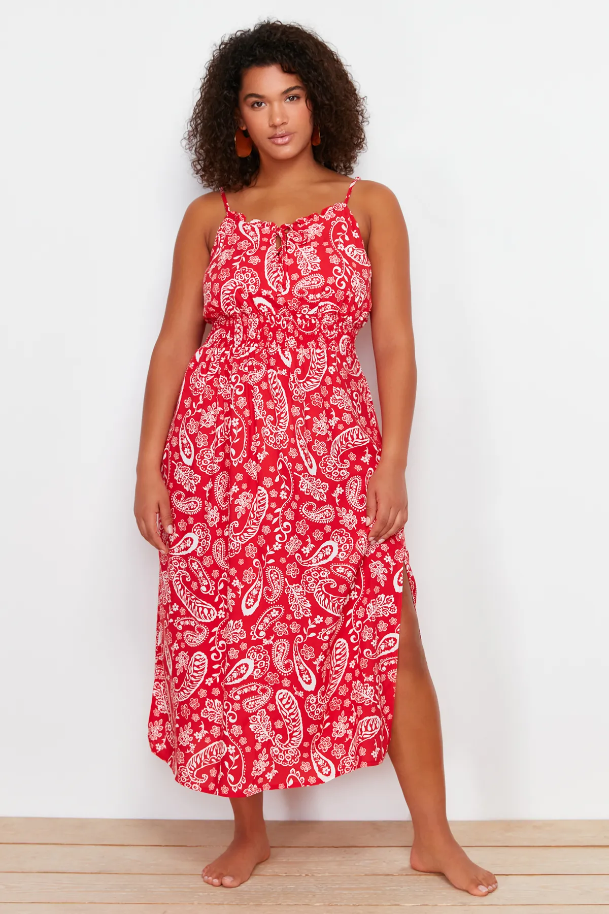 Trendyol Curve  Mehrfarbig gemustertes gewebtes Strandkleid TBBSS24AH00072