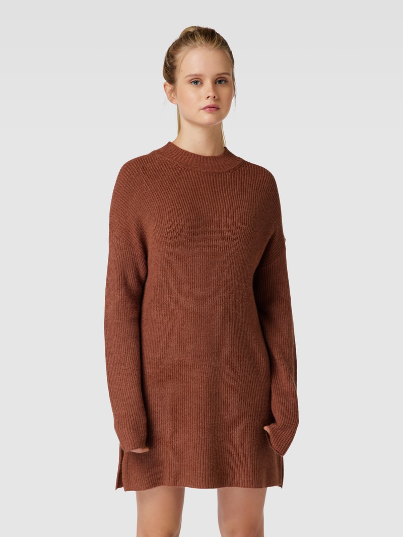Strickkleid mit Turtleneck Modell 'KATIA' in mittelbraun