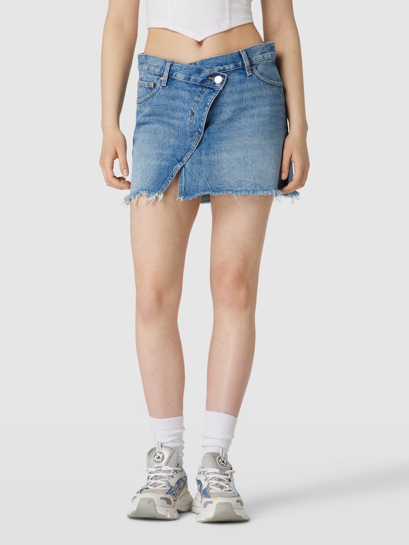 Jeansrock mit ausgefranstem Saum Modell 'WRAP' in jeans