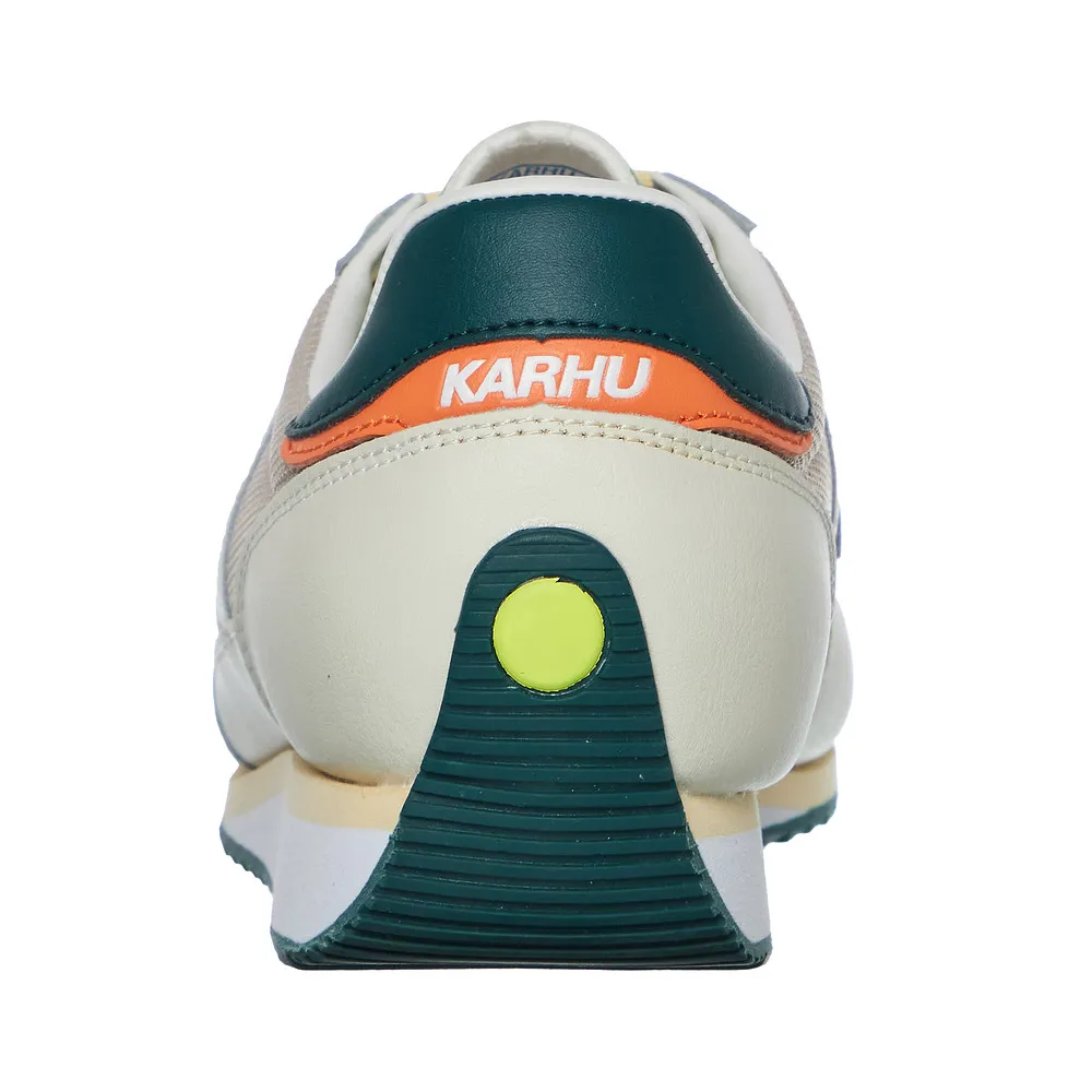Karhu Mestari F805067 / weiss