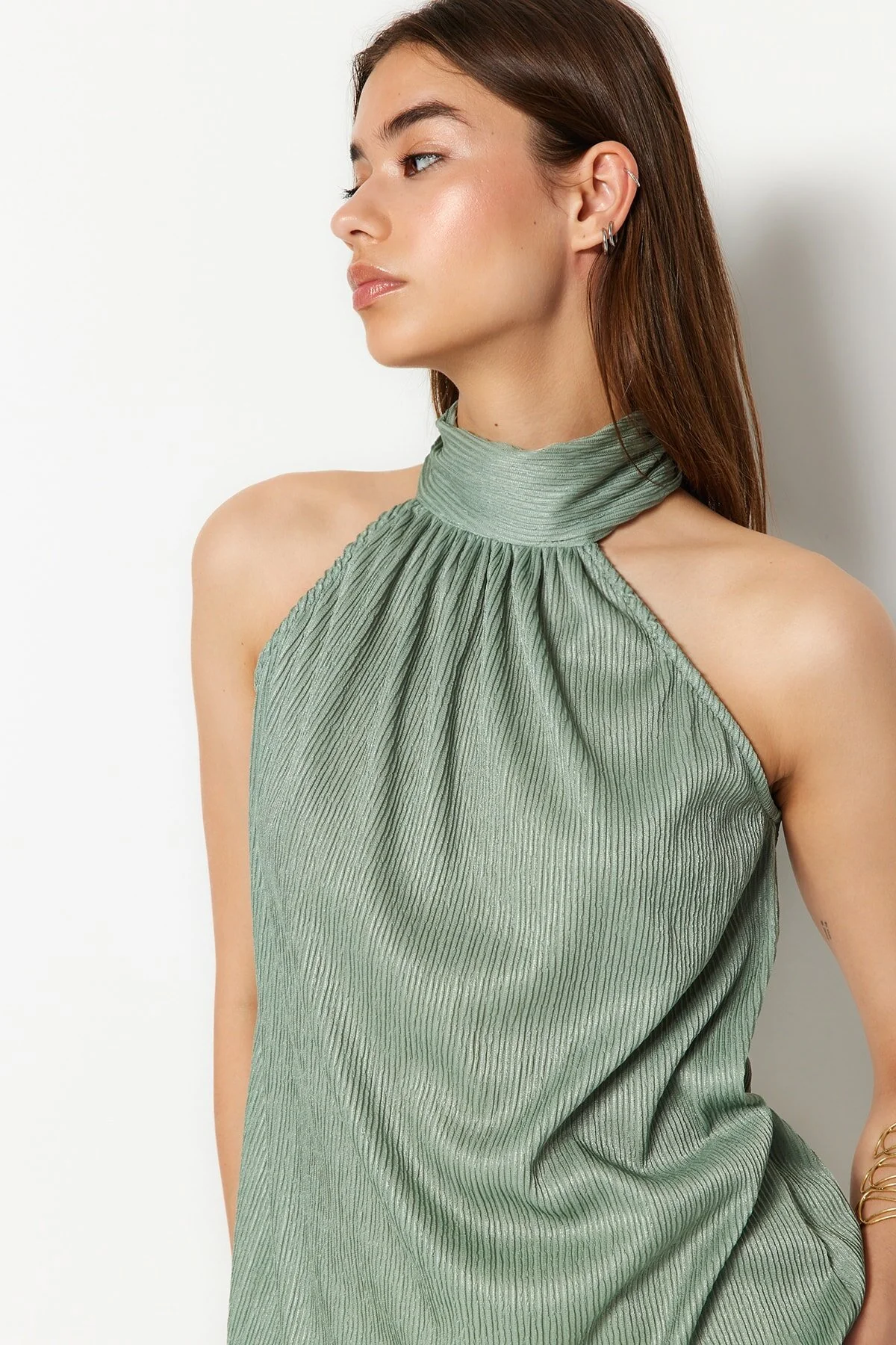 Trendyol Collection  Mintfarbene, hochgeschlossene, plissierte Strickbluse mit normaler Passform TWOSS23BZ00952