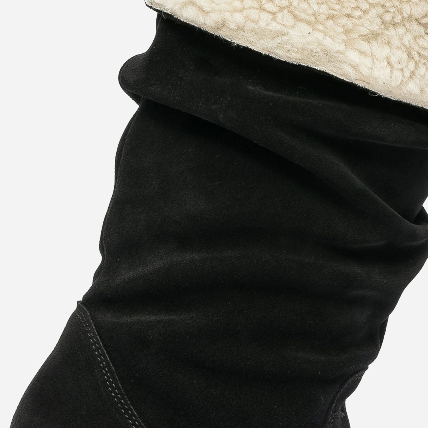Botte noire en cuir velours éco-conçu plissé et fourré