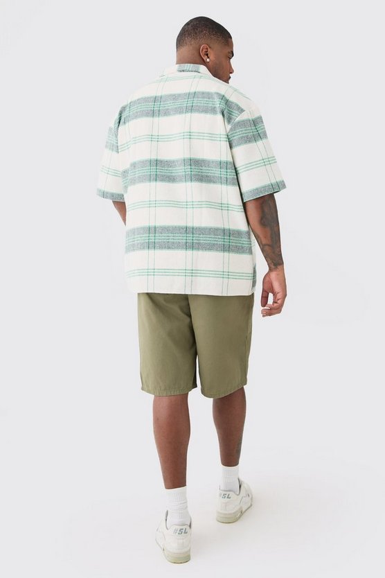 Plus lockere Shorts in Khaki