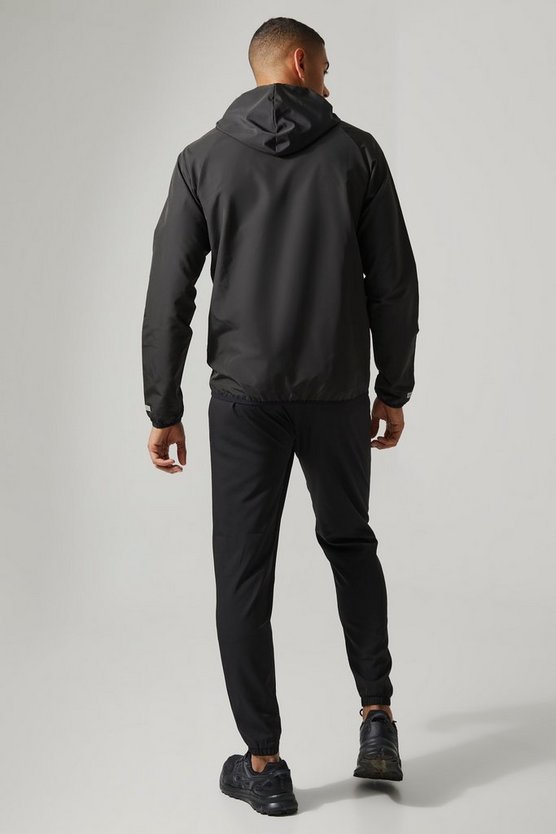 Man Active Windbreaker mit Trichterkragen