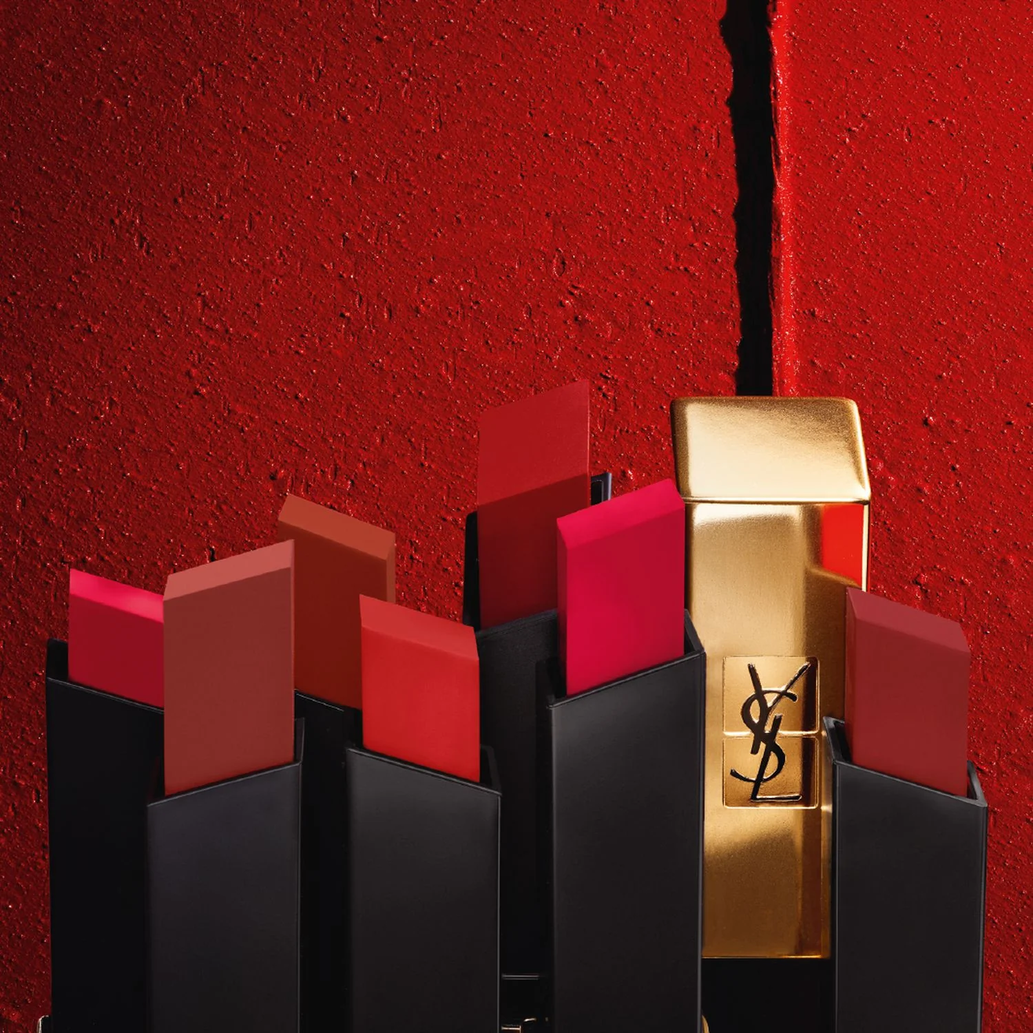 Rouge Pur Couture The Slim Lipstick - Lápiz labial mate, lápiz labial