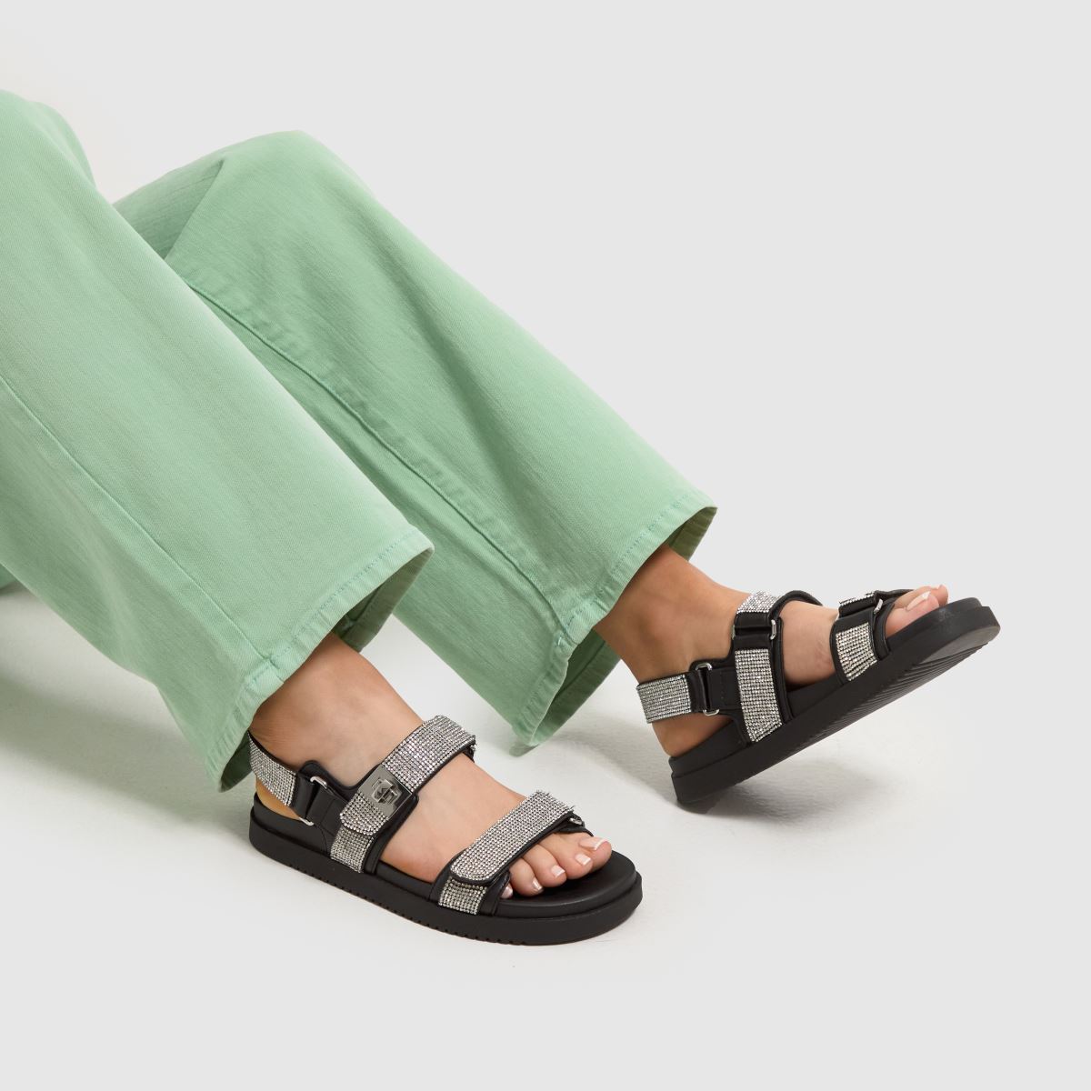 Sandály Steve Madden mona-r v černé a stříbrné barvě
