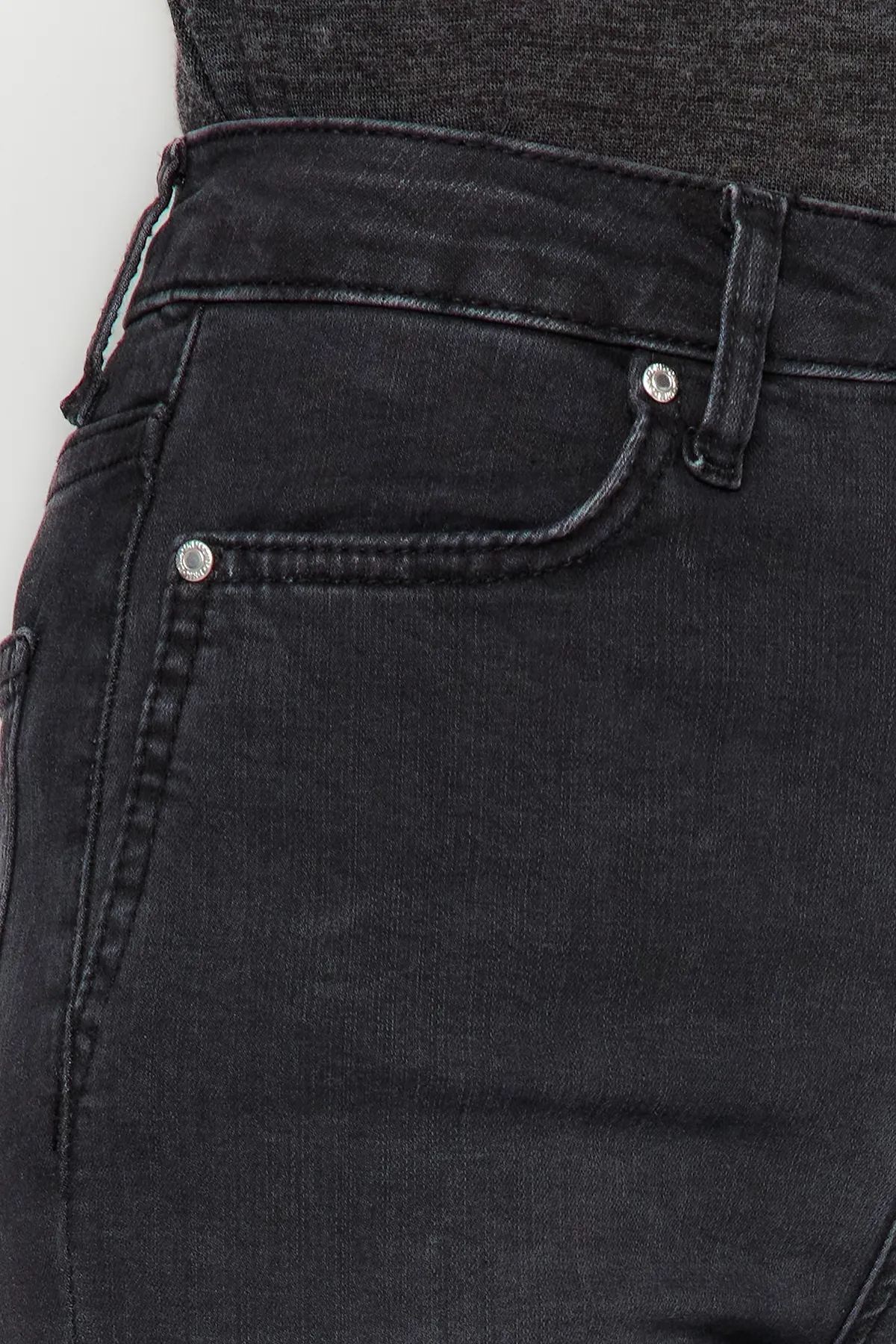 Trendyol Collection  Schwarze Skinny Jeans mit hoher Taille und Taschendetail TWOAW24JE00279