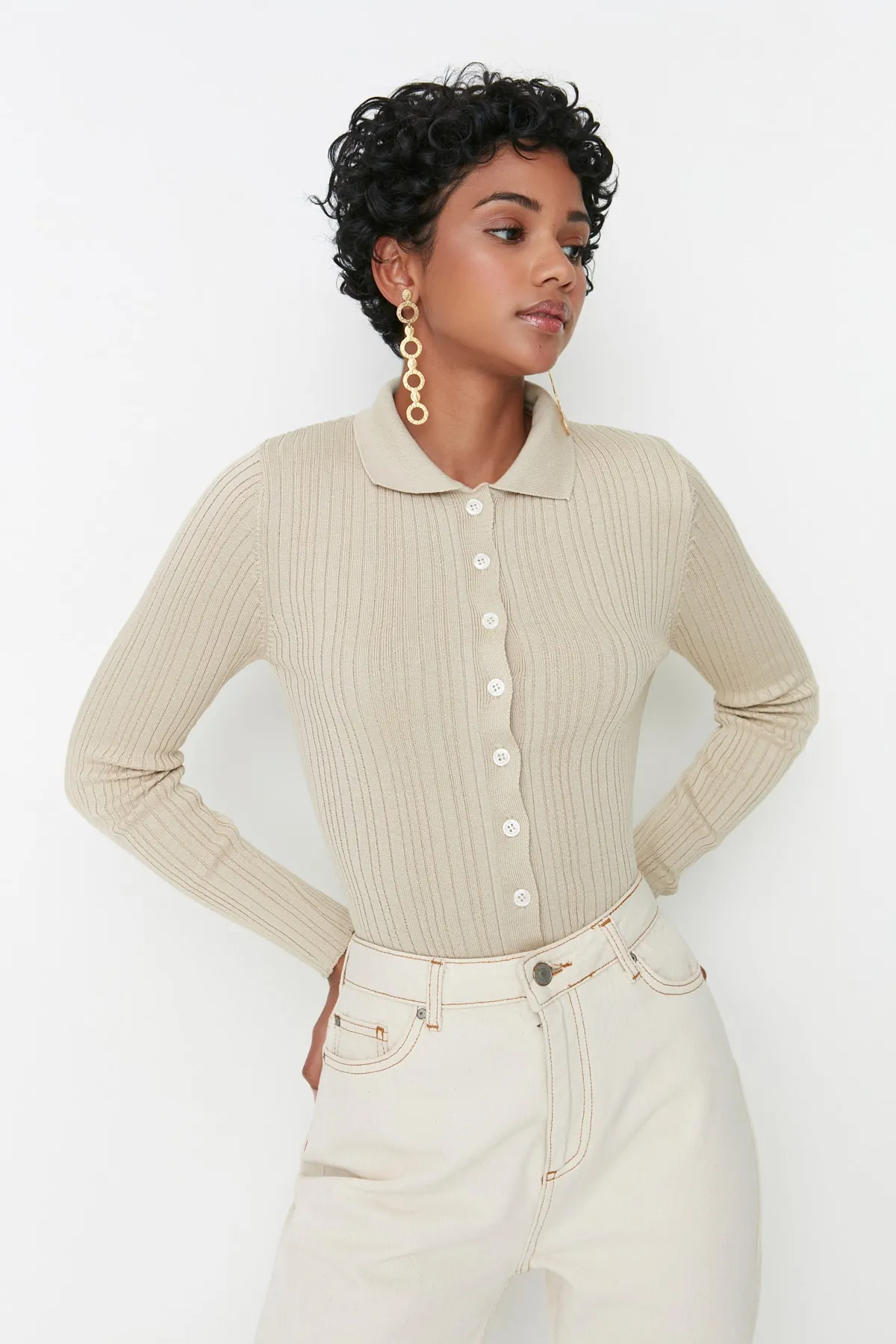 Trendyol Collection  Steinfarbener Strickcardigan mit Polokragen TWOAW20HI0070