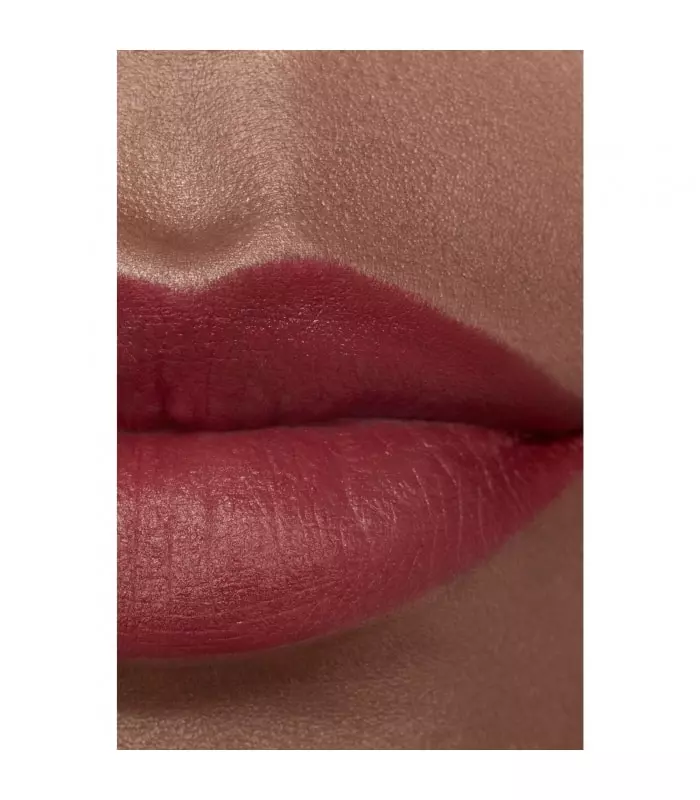 ROUGE ALLURE VELVET Le Rouge Velours Lumineux