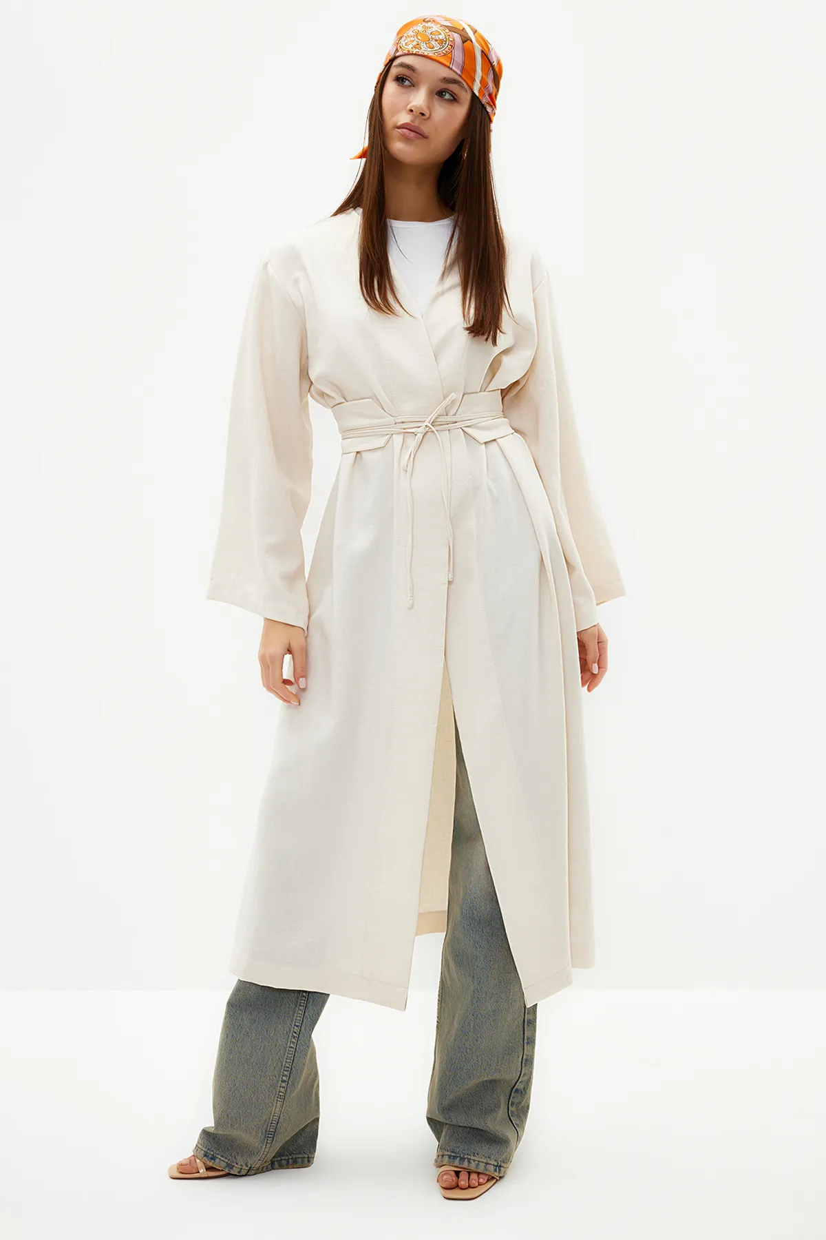 Trendyol Modest  Gewebter Kimono und Kaftan in Leinenoptik mit steinernem Taillenband-Detail TCTSS24KK00001