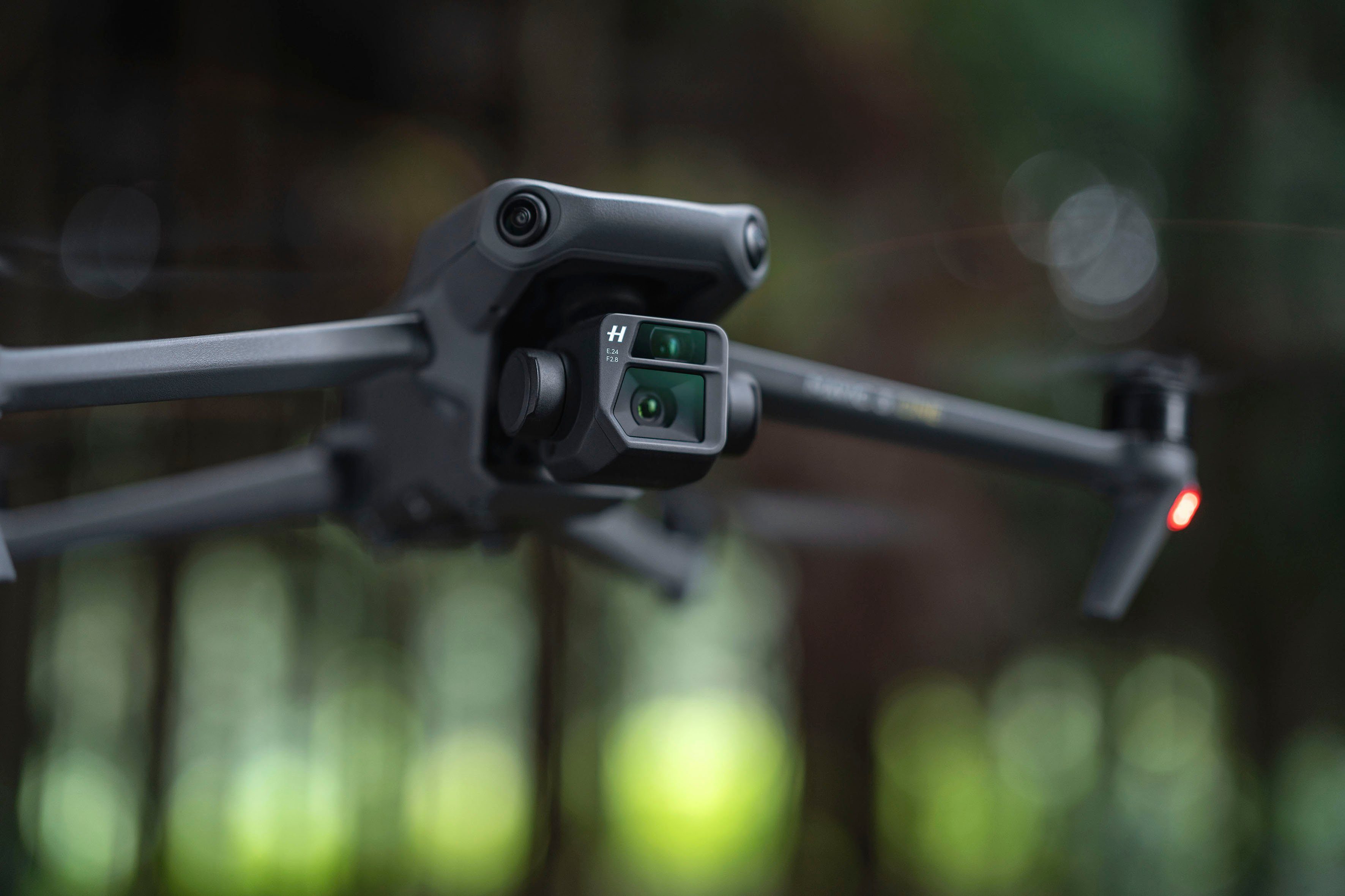 DJI DJI Mavic 3 Cine Premium Combo Drohne (4K Ultra HD)
