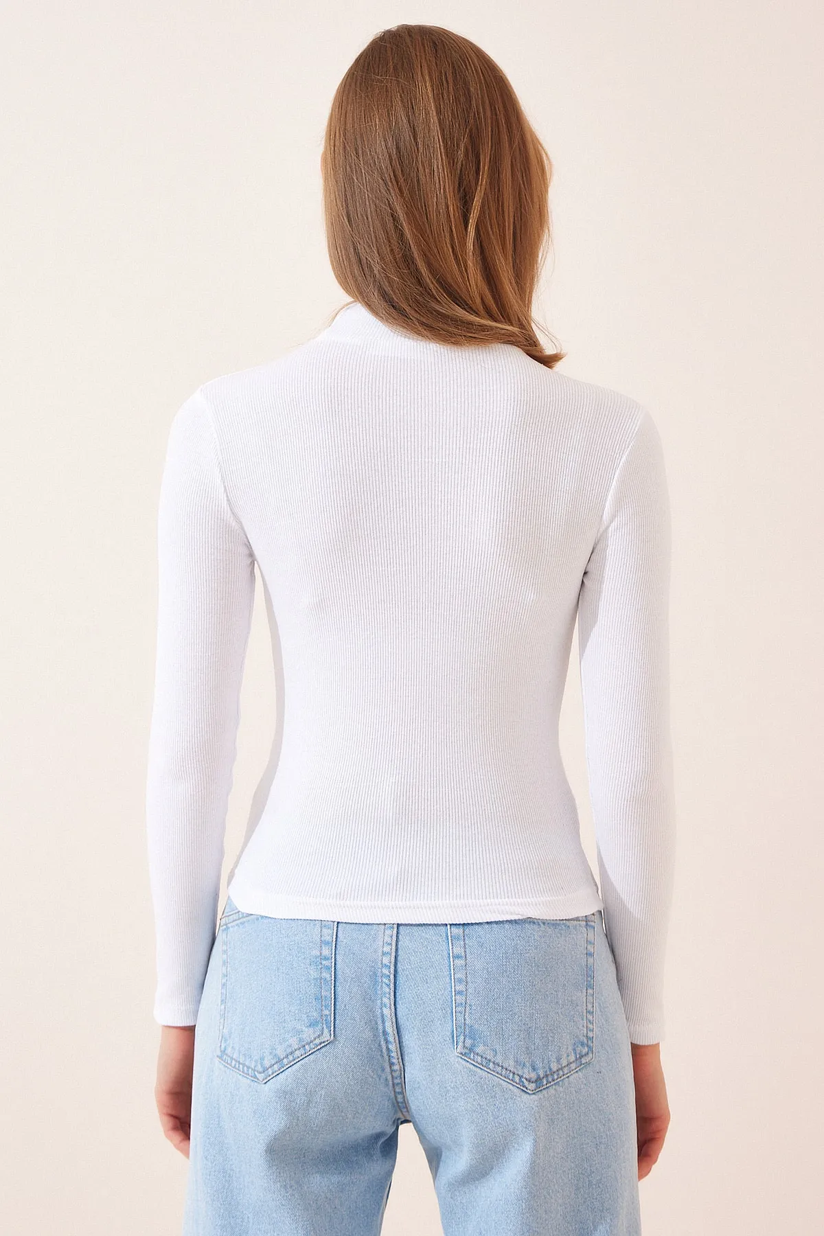 Happiness İstanbul  2er-Pack schnurgebundene Rollkragenpullover-Strickblusen für Damen in Braun und Weiß GT00053