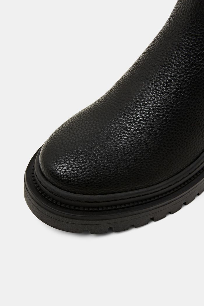 Grobe Boots in Lederoptik