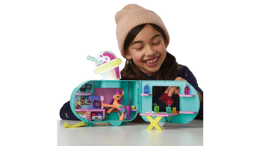 Hasbro - My Little Pony Sunny Starscout Smoothie Truck