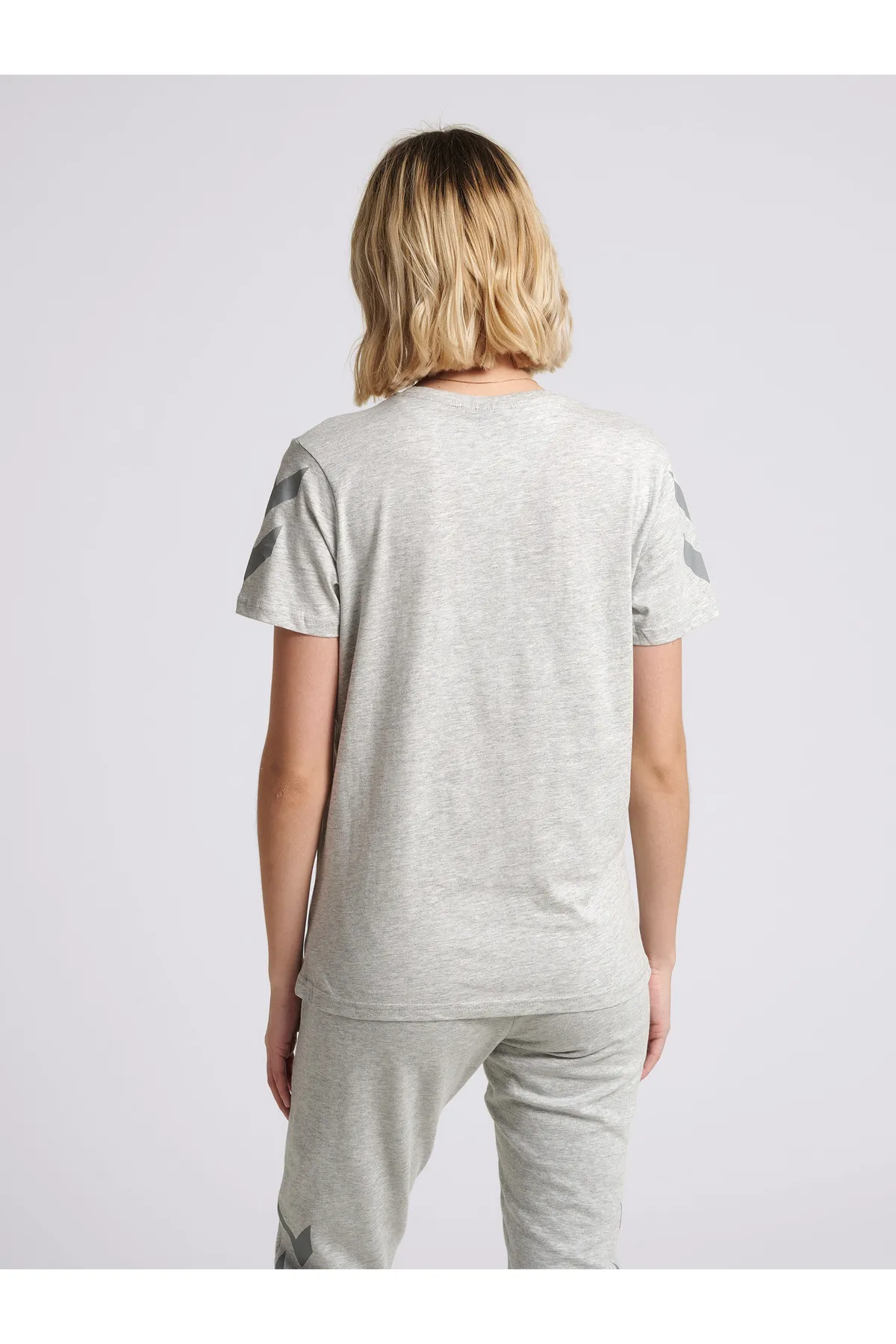 hummel  hmlLEGACY CHEVRON T-SHIRT