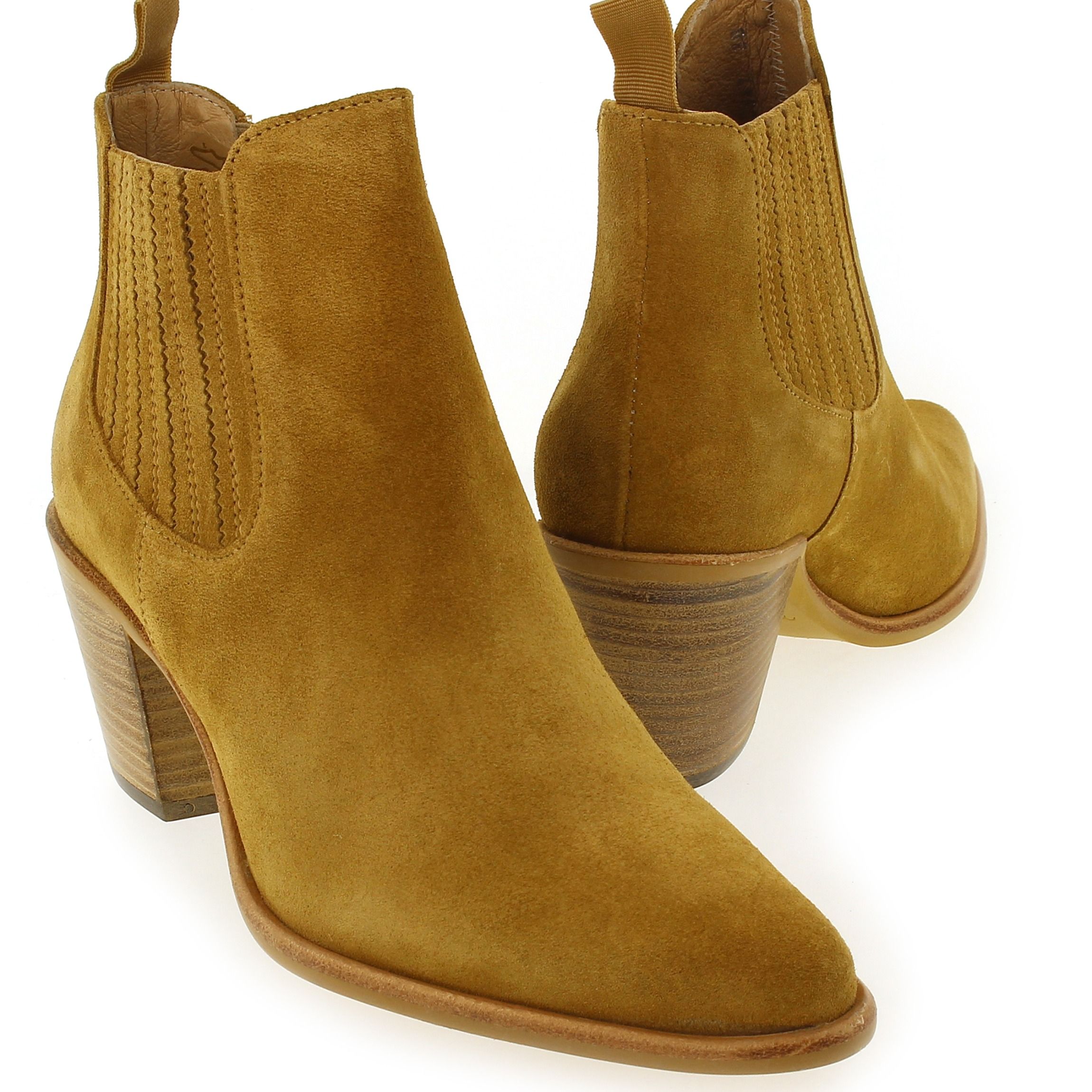 Muratti  RESEDA E24 - Camel