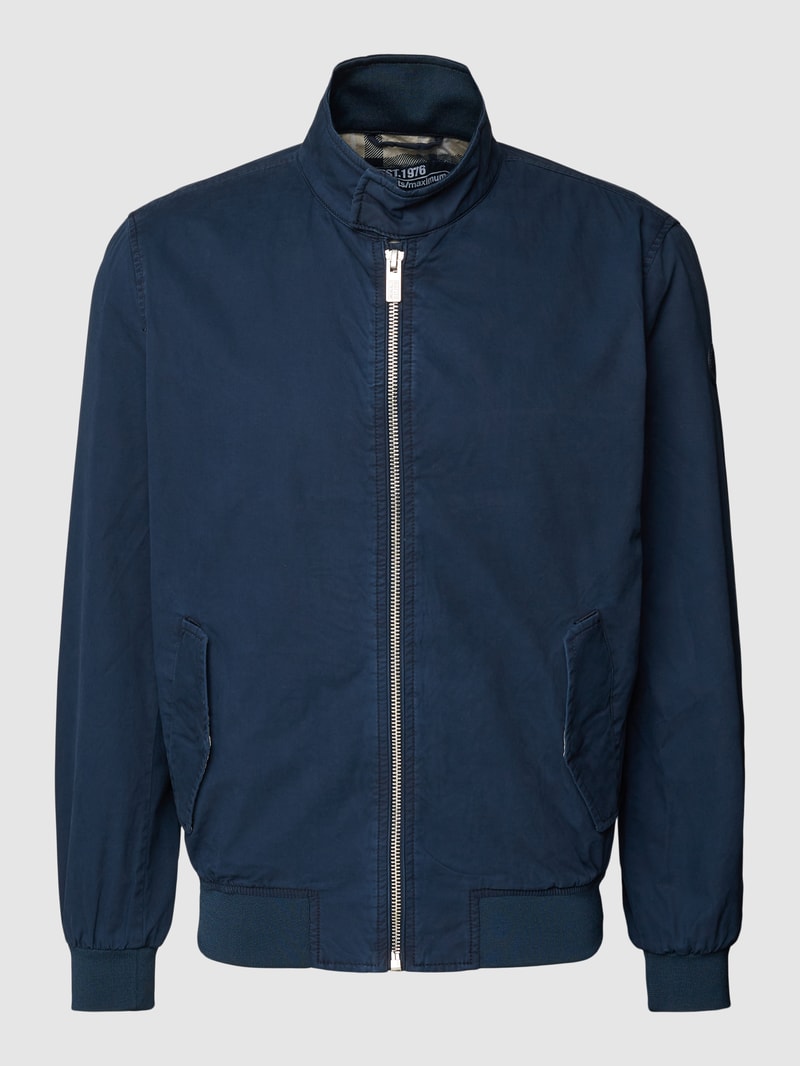 Jacke mit seitlichen Eingrifftaschen in marineblau