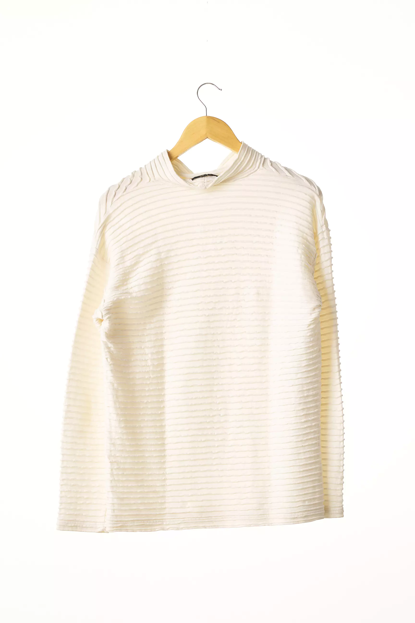 Issey Miyake Pulls Femme couleur beige