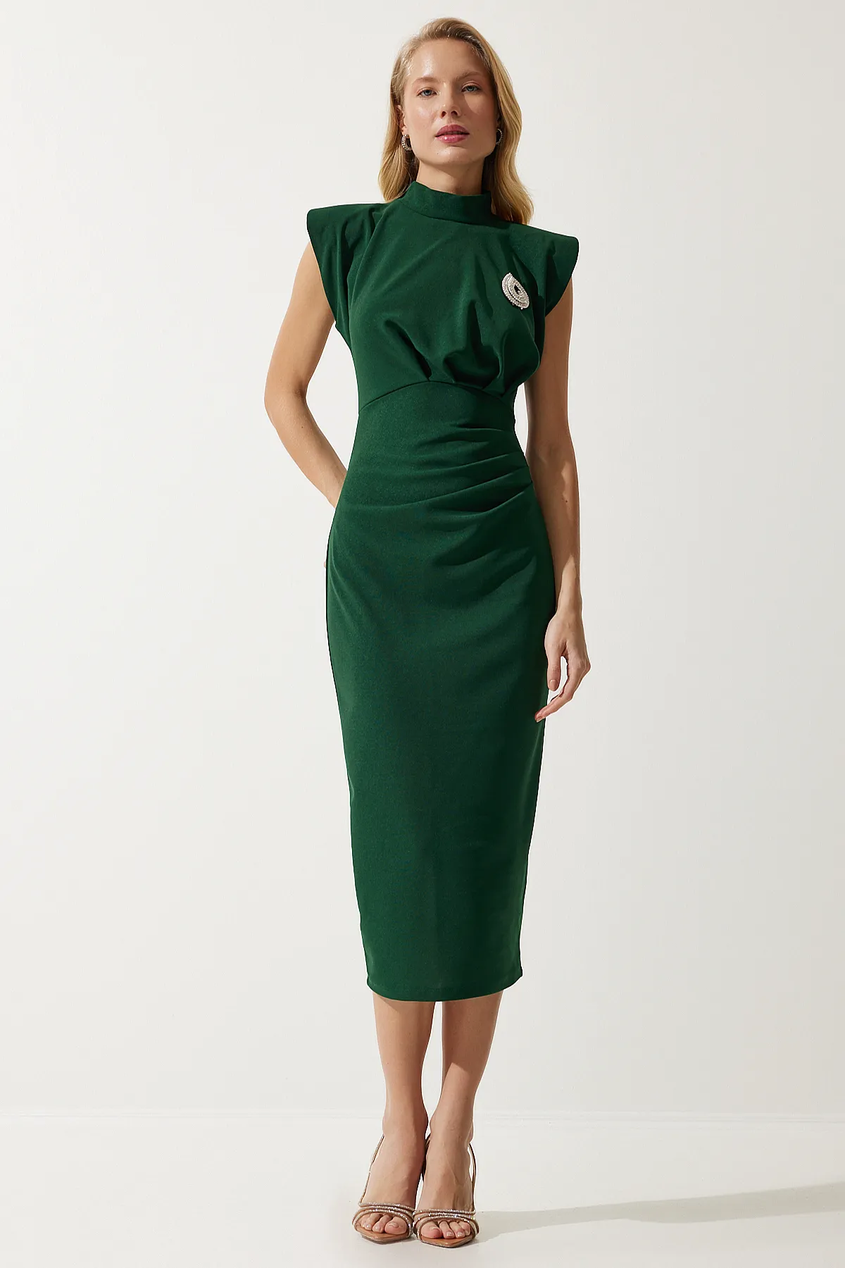 Happiness İstanbul  Stilvolles Wickel-Strickkleid mit Brosche und Kordelzug in Smaragdgrün für Damen DE00029