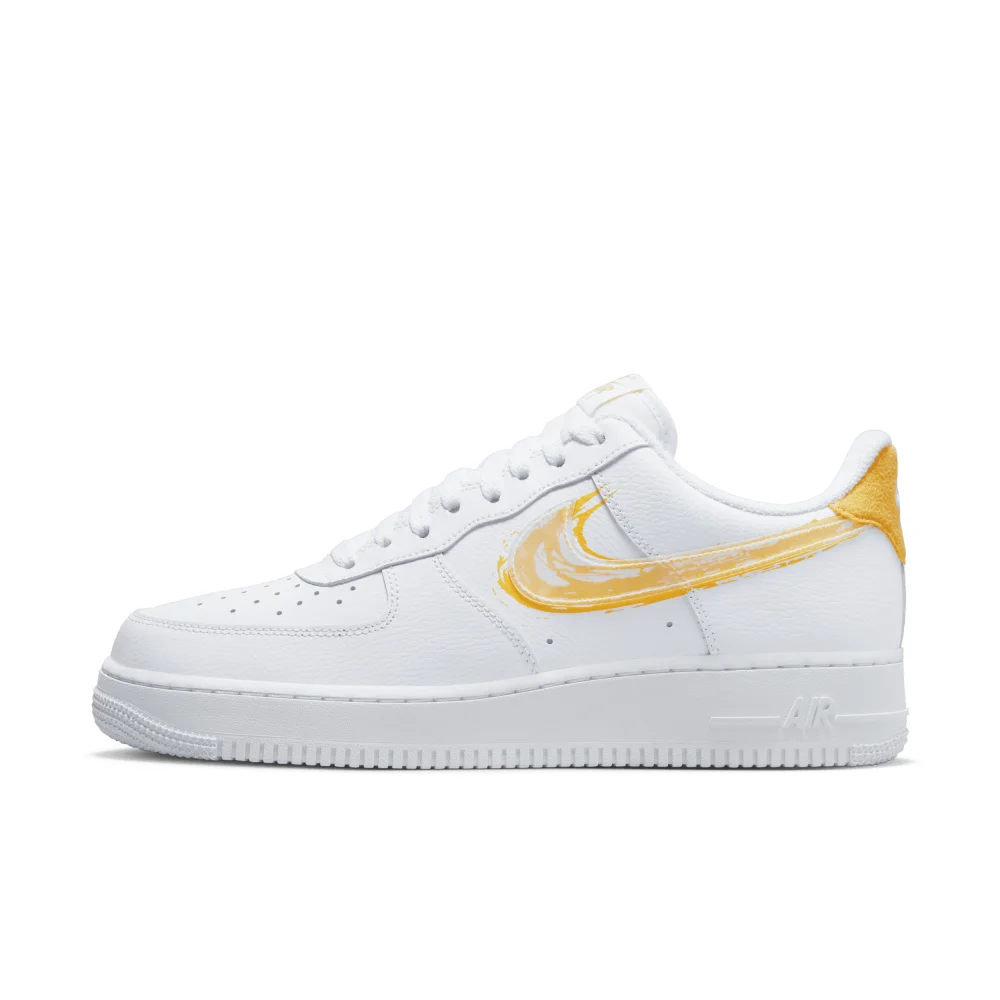 Nike Air Force 1 07 DX2646-100 / weiss