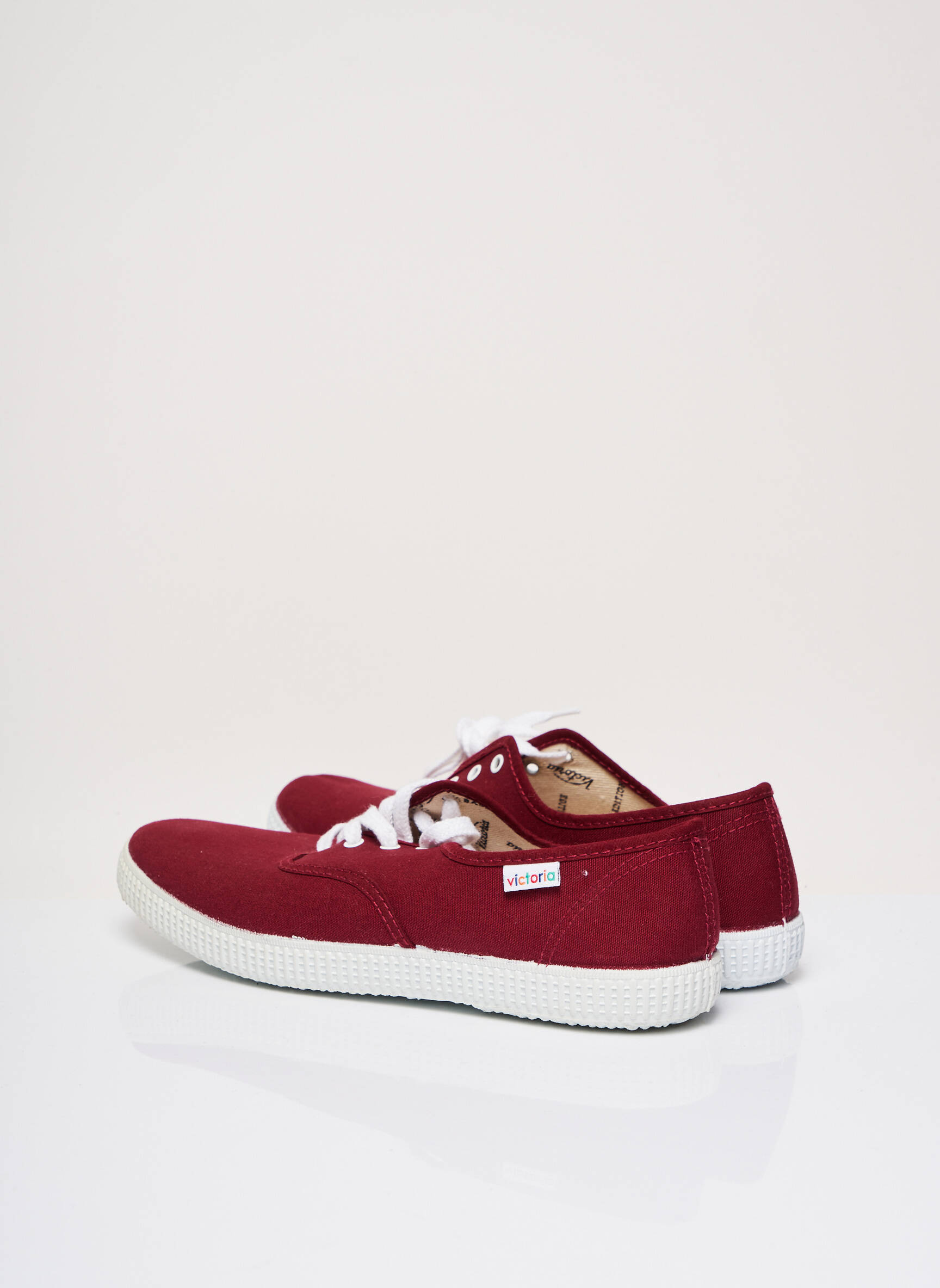 Victoria Baskets Unisexe couleur rouge