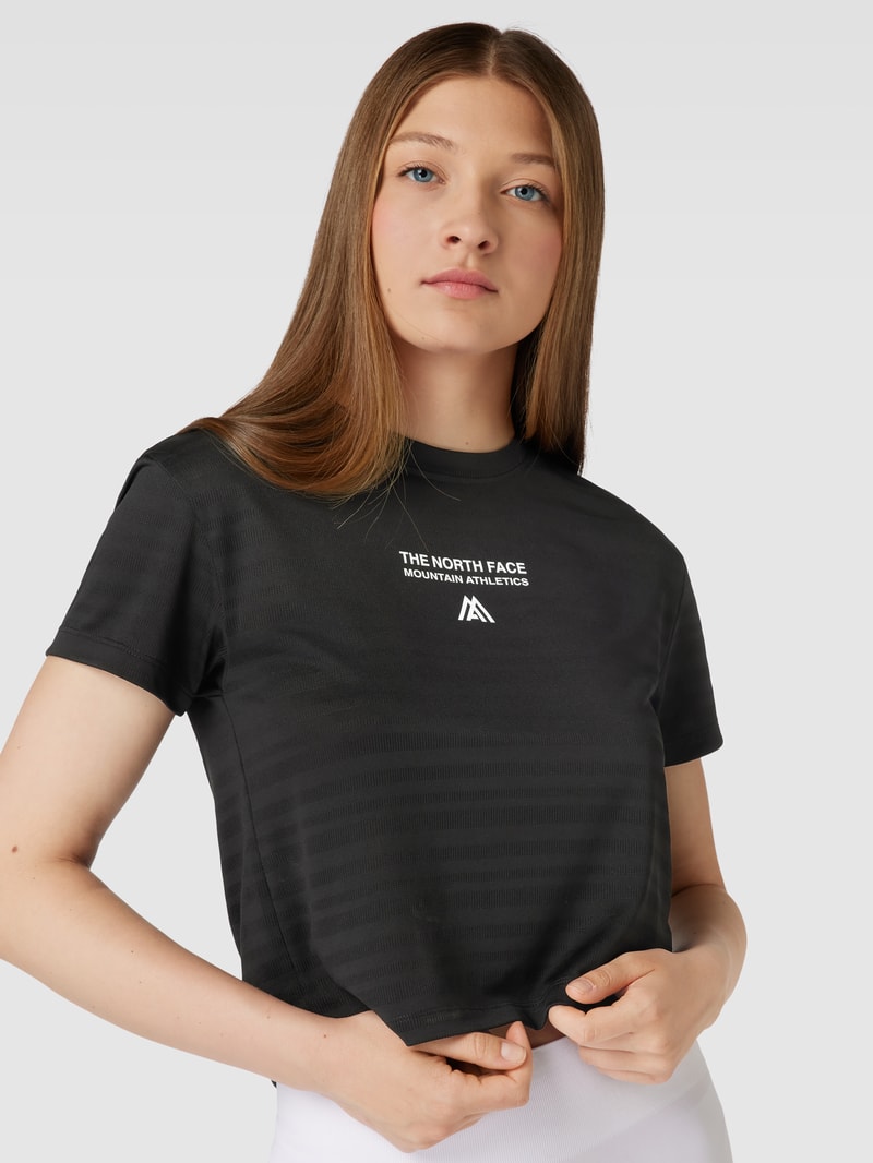 Cropped T-Shirt mit Label-Print in schwarz