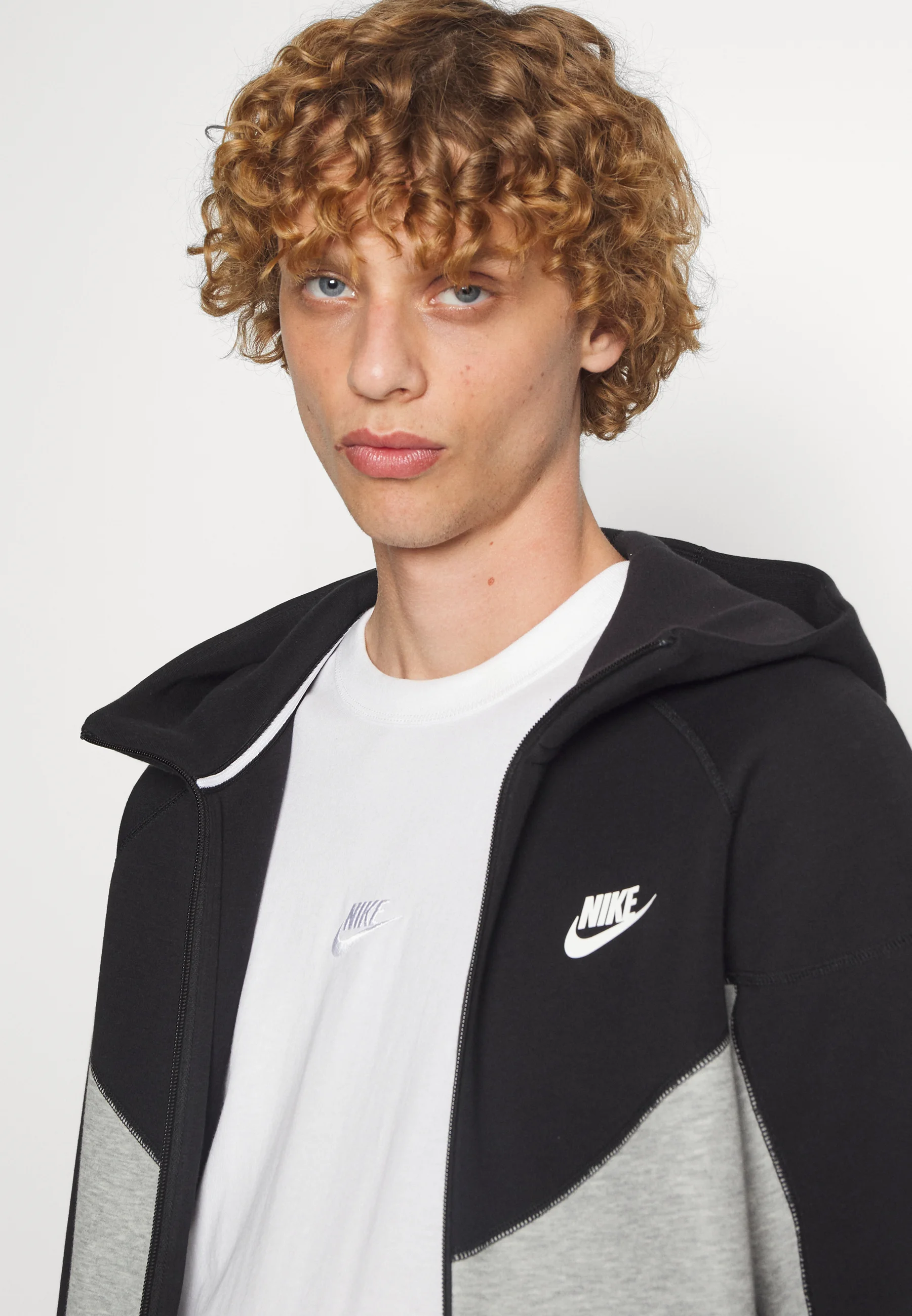 Sudadera con capucha y cremallera Nike Sportswear