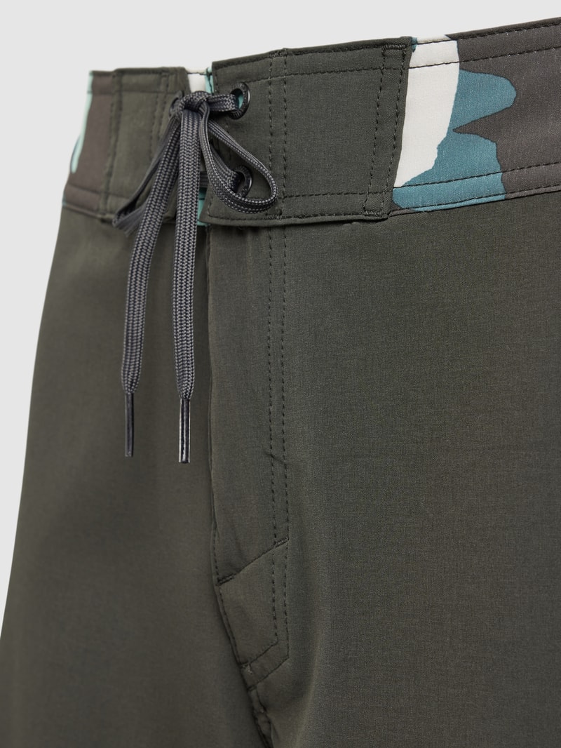 Badehose mit Label-Detail Modell 'CAMORRO' in schwarz