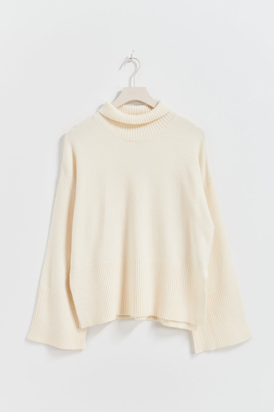 Turtleneck knitted sweater