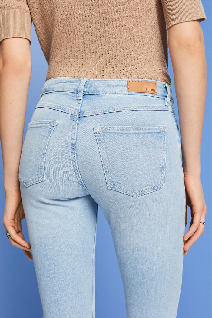 Slim-Fit-Jeans mit mittlerer Bundhöhe