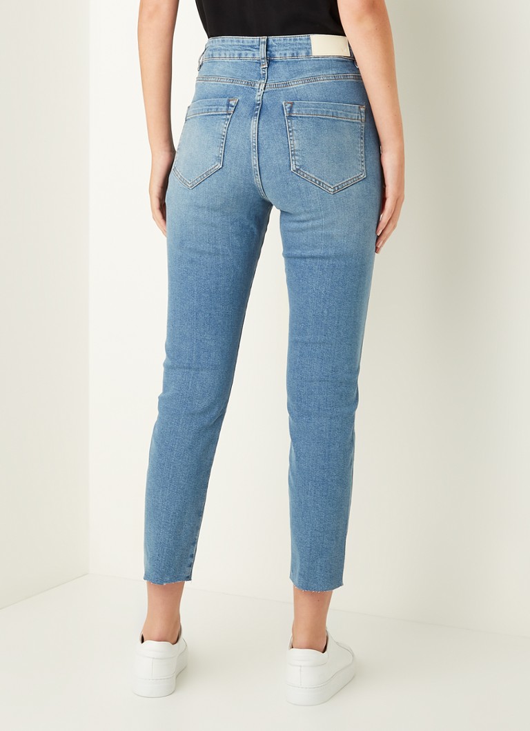 Calça jeans cropped de cintura alta e modelagem slim da Whistles, com lavagem média.