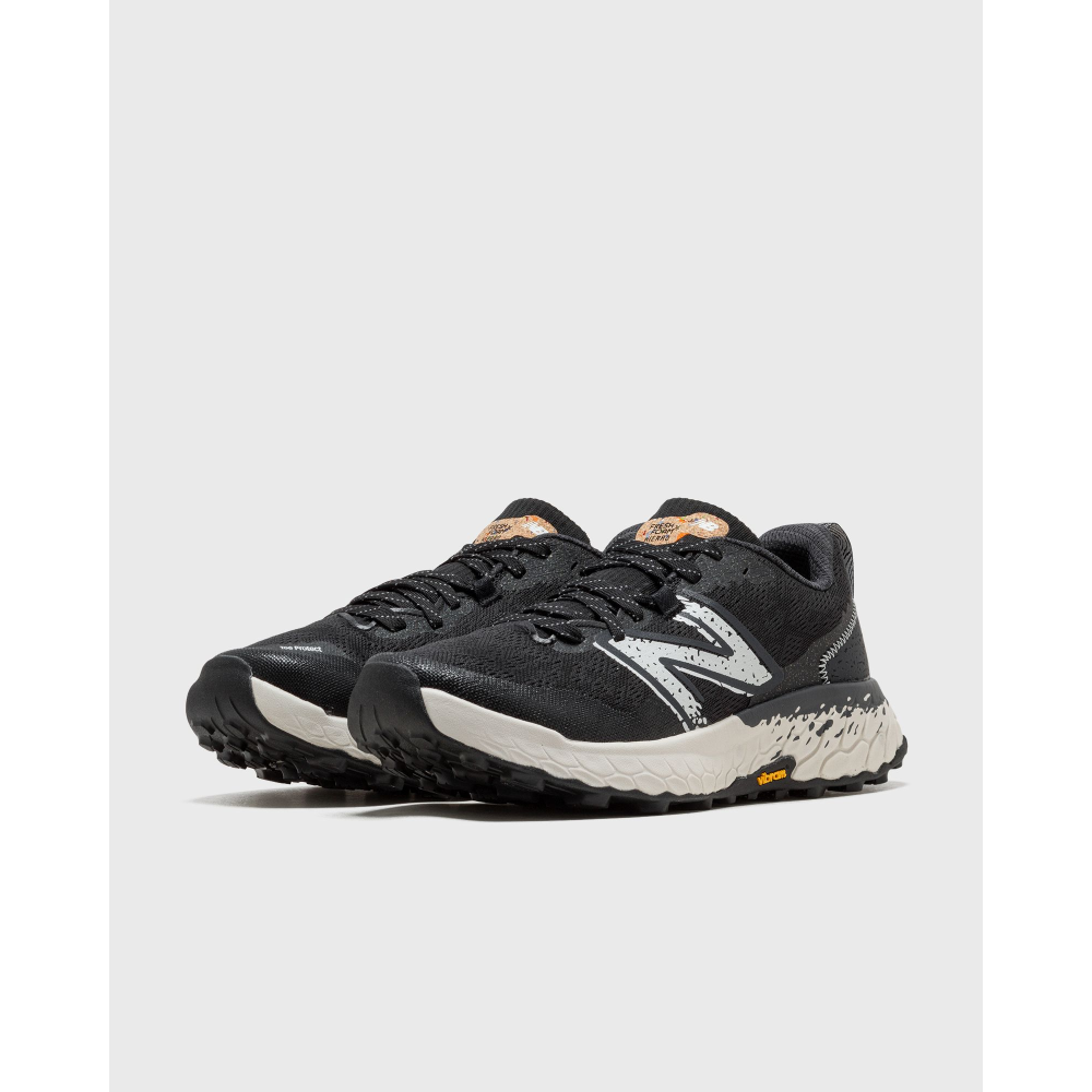 New Balance Fresh Foam Hierro X v7 MTHIER7V-D / schwarz