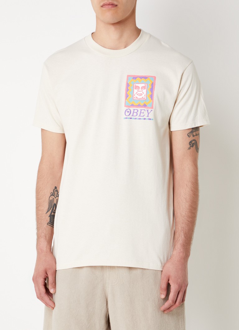 „Obey Throwback“ marškinėliai su logotipu ir spauda nugaroje