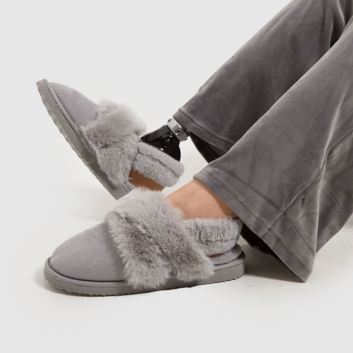Schuh – Harper – Grå tofflor i päls med mule
