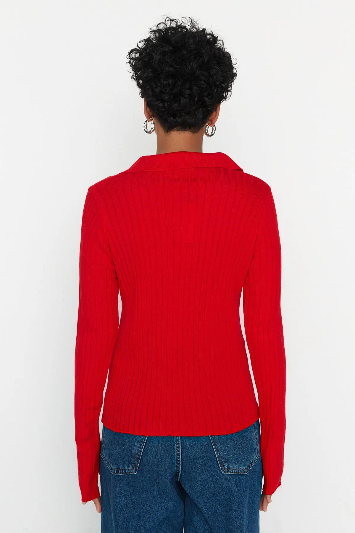 Trendyol Collection  Roter Strickpullover mit Rollkragen TWOAW21KZ1113