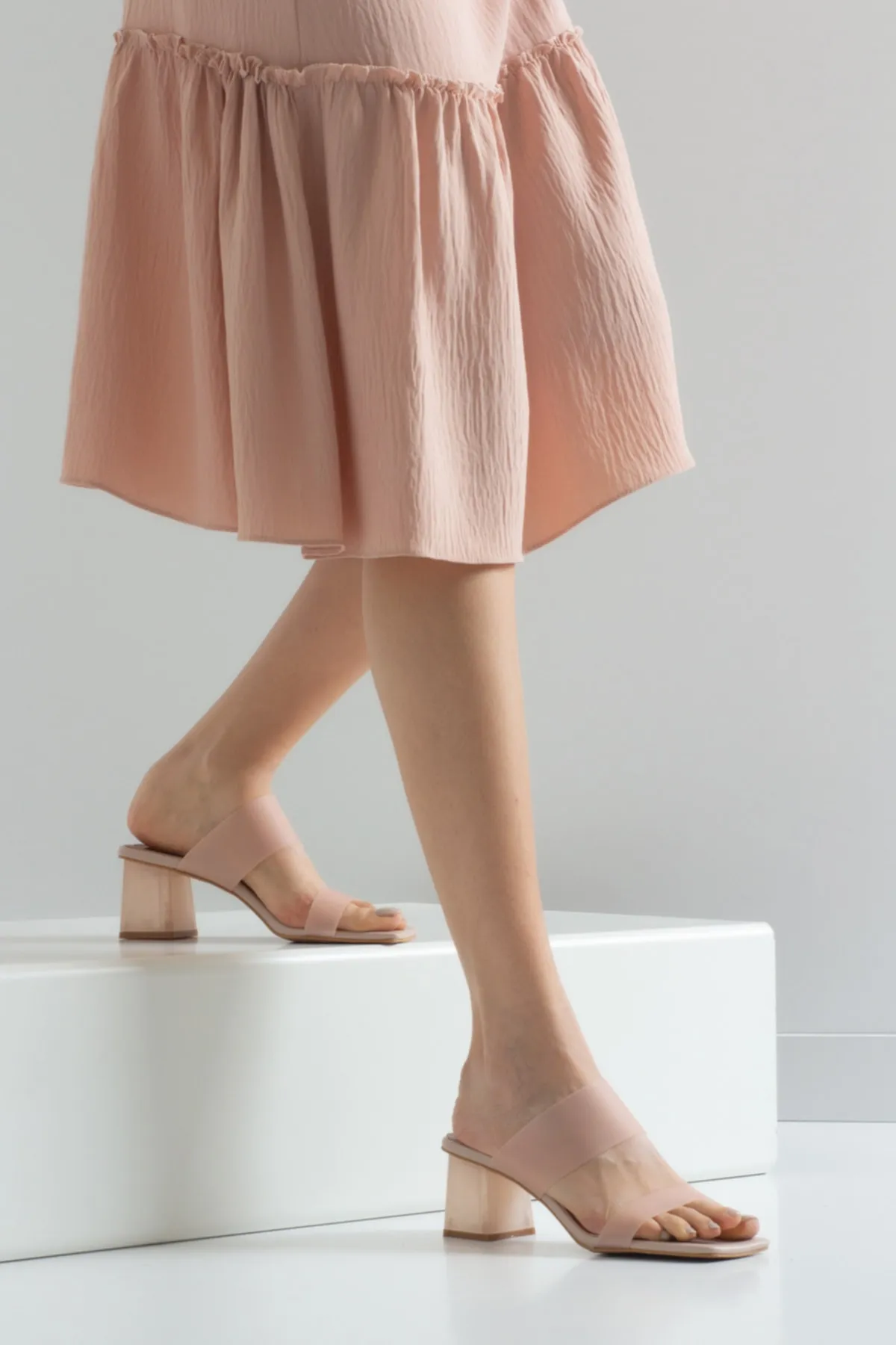 LuviShoes  Transparente Damen-Hausschuhe mit Hautabsatz 123